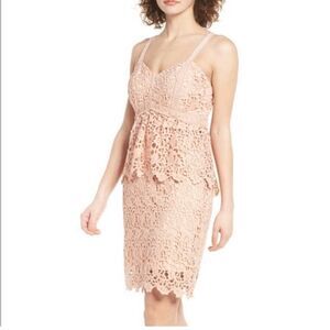 J.O.A Los Angeles Ruffle Lace Body con Blush color Dress. Size Small.